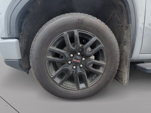 Used 2024 GMC Sierra 1500 Elevation w/ Elevation Premium Package AWD/4WD image 9