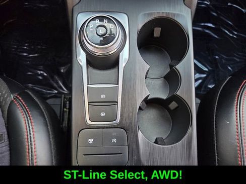 Used 2025 Ford Escape ST-Line Select AWD/4WD image 24