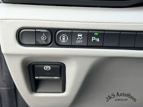 Used 2023 Acura MDX SH-AWD w/ Technology Package image 10