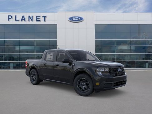 New 2026 Ford Maverick XLT w/ XLT Luxury Package FWD image 9
