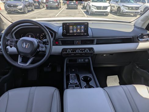 Certified 2025 Honda Pilot EX-L image 27