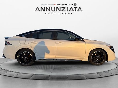 New 2026 Nissan Sentra SR w/ SR Premium Package FWD image 6