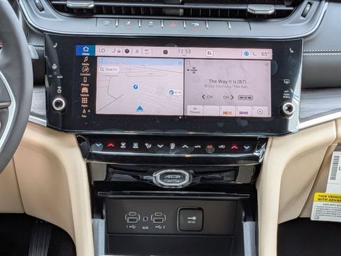 New 2026 Jeep Grand Cherokee Limited AWD/4WD image 17