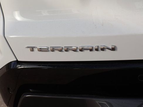 New 2026 GMC Terrain AT4 w/ Convenience Package III image 19