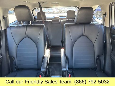 Certified 2023 Toyota Highlander XLE image 35