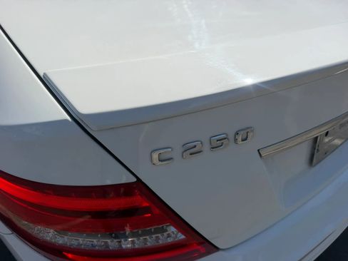 Used 2013 Mercedes-Benz C 250 C 250 Luxury Sedan 4D image 12