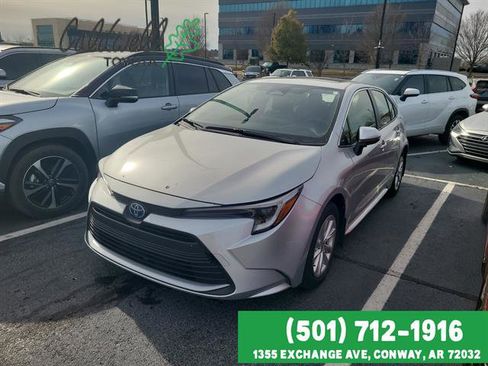 Used 2024 Toyota Corolla LE image 1