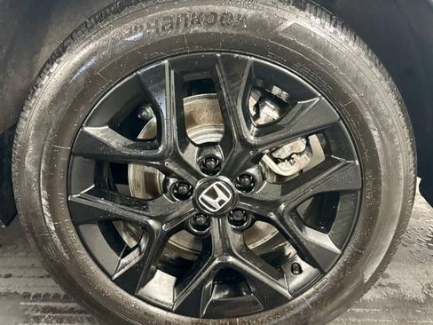 Used 2025 Honda HR-V Sport image 7