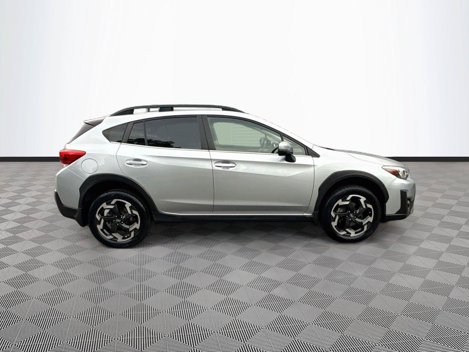 Used 2022 Subaru Crosstrek 2.5i Limited w/ Moonroof Package 2 AWD/4WD image 8