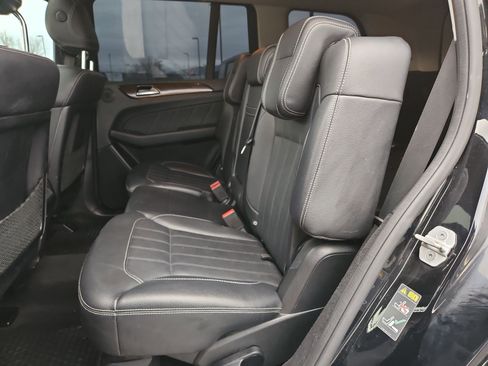 Used 2015 Mercedes-Benz GL 450 GL 450 image 30