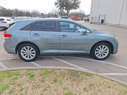 Used 2012 Toyota Venza XLE image 7