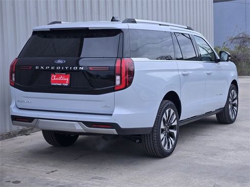 New 2026 Ford Expedition Max Platinum w/ Driver's Package image 7