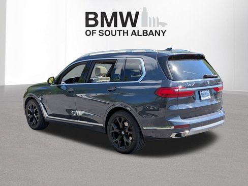 Used 2021 BMW X7 xDrive40i w/ Premium Package AWD/4WD image 5