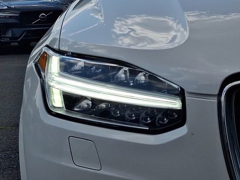 Used 2025 Volvo XC90 T8 Ultra w/ Lounge Package AWD/4WD image 9