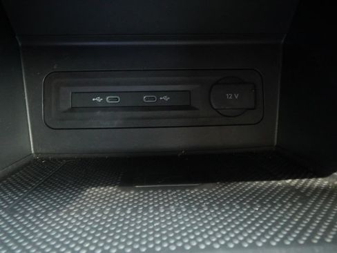 Used 2022 Volkswagen Atlas SE FWD image 19