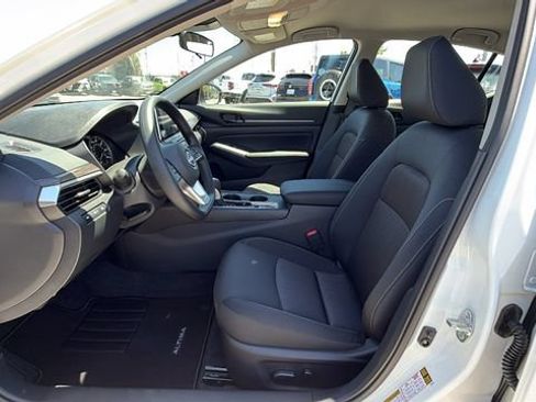 New 2026 Nissan Altima 2.5 SV AWD/4WD image 31