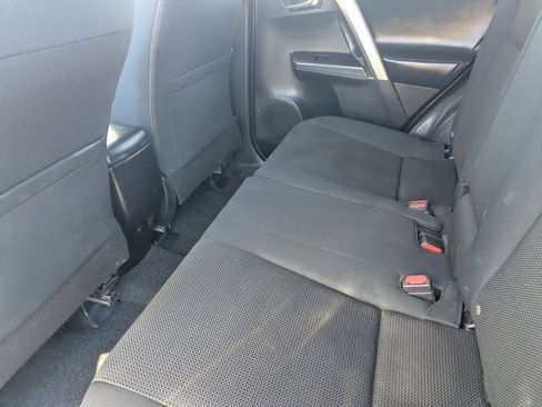 Used 2018 Toyota RAV4 XLE image 15