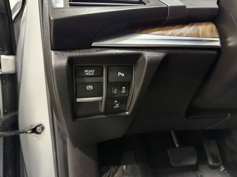 Used 2019 Acura MDX SH-AWD w/ Technology Package image 21