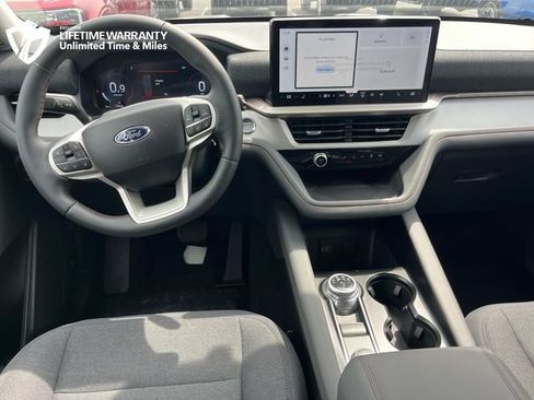 New 2026 Ford Explorer Active RWD image 14