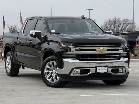 Used 2020 Chevrolet Silverado 1500 LTZ w/ LTZ Texas Edition image 2