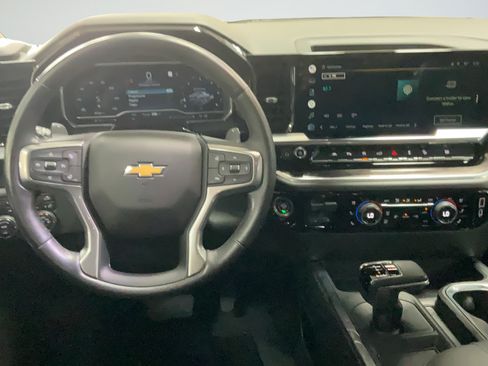 Used 2022 Chevrolet Silverado 1500 LTZ w/ LTZ Convenience Package II AWD/4WD image 13