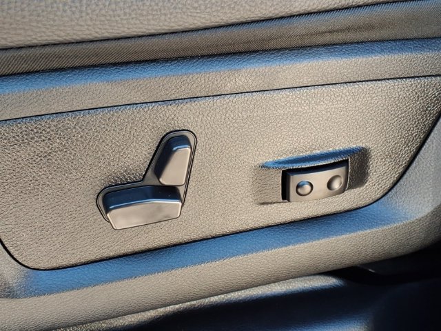 Used 2024 RAM 2500 Limited AWD/4WD image 15