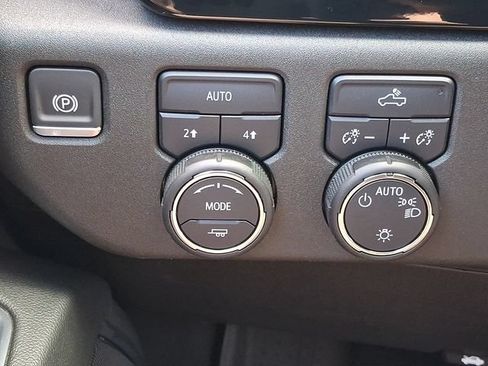 Certified 2024 Chevrolet Silverado 1500 LT w/ All Star Edition Plus AWD/4WD image 24