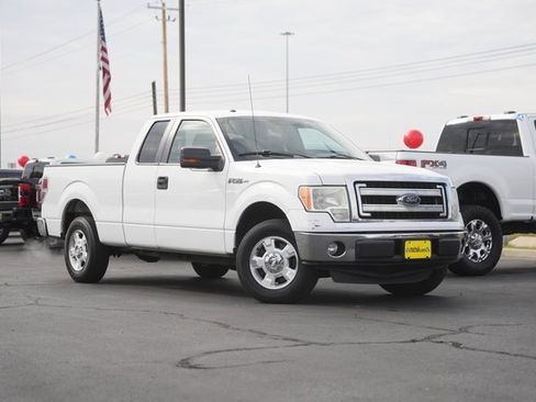 Used 2013 Ford F150 XLT w/ Mid Equipment Group image 2