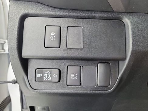 Used 2022 Toyota Tacoma SR5 RWD image 30
