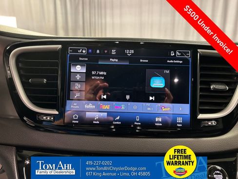 New 2026 Chrysler Voyager LX image 15