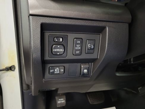 Used 2014 Toyota Tundra SR5 w/ TRD Off Road Package image 21