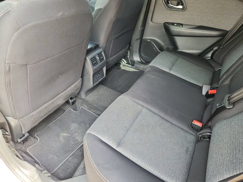 Used 2023 Nissan Rogue SV AWD/4WD image 11