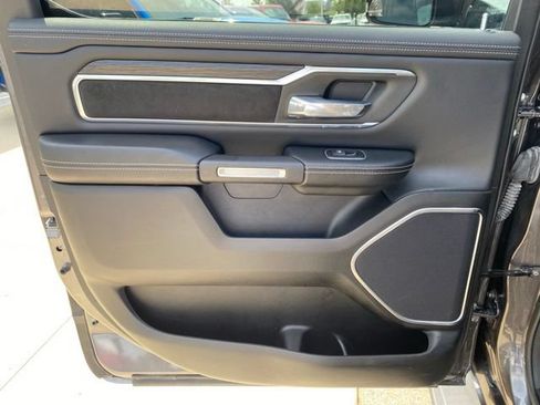 Used 2023 RAM 1500 Laramie AWD/4WD image 24