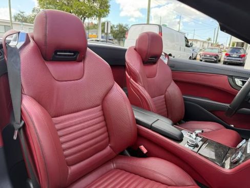 Used 2013 Mercedes-Benz SL 550 image 11