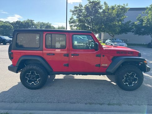 Used 2018 Jeep Wrangler Unlimited Sport AWD/4WD image 4