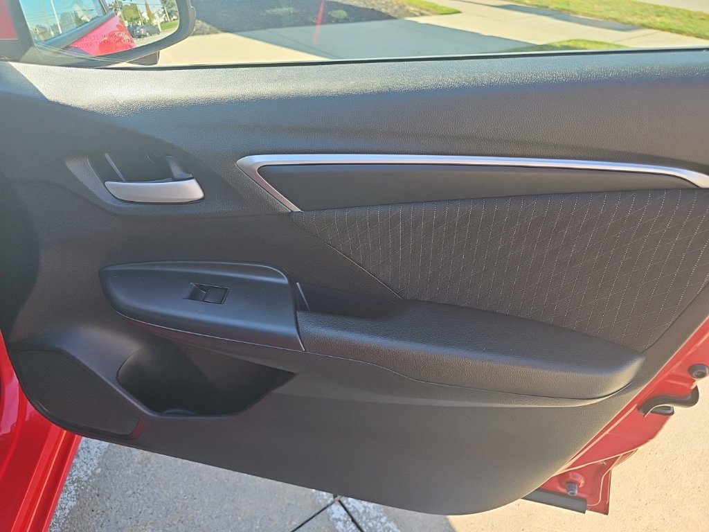 Used 2018 Honda Fit EX image 29