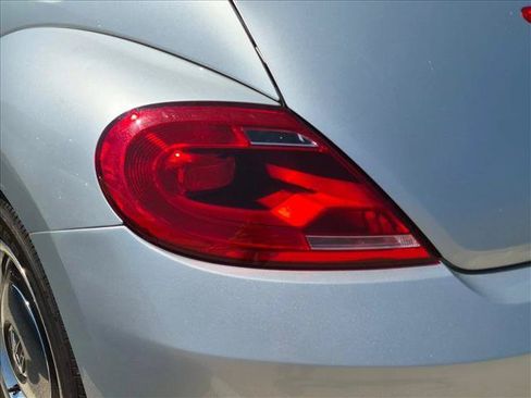 Used 2012 Volkswagen Beetle 2.5 FWD image 13