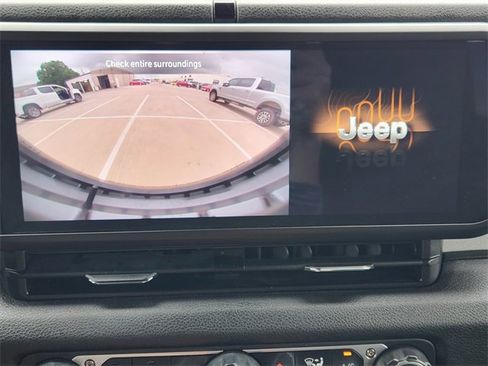 Used 2024 Jeep Wrangler Unlimited w/ Convenience Group AWD/4WD image 6