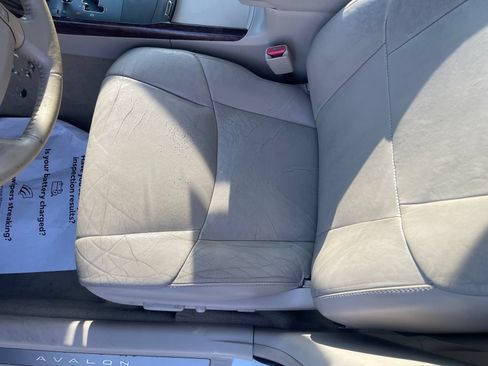 Used 2011 Toyota Avalon FWD image 28