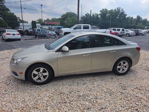 Used 2014 Chevrolet Cruze LT FWD image 5