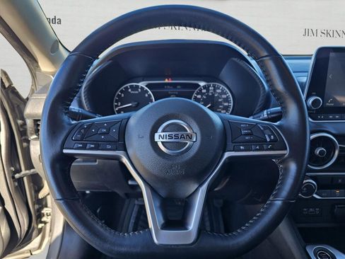 Used 2022 Nissan Sentra SV image 17