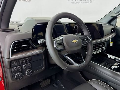 New 2025 Chevrolet Suburban Premier image 11