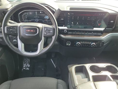 Used 2023 GMC Sierra 1500 Elevation image 11