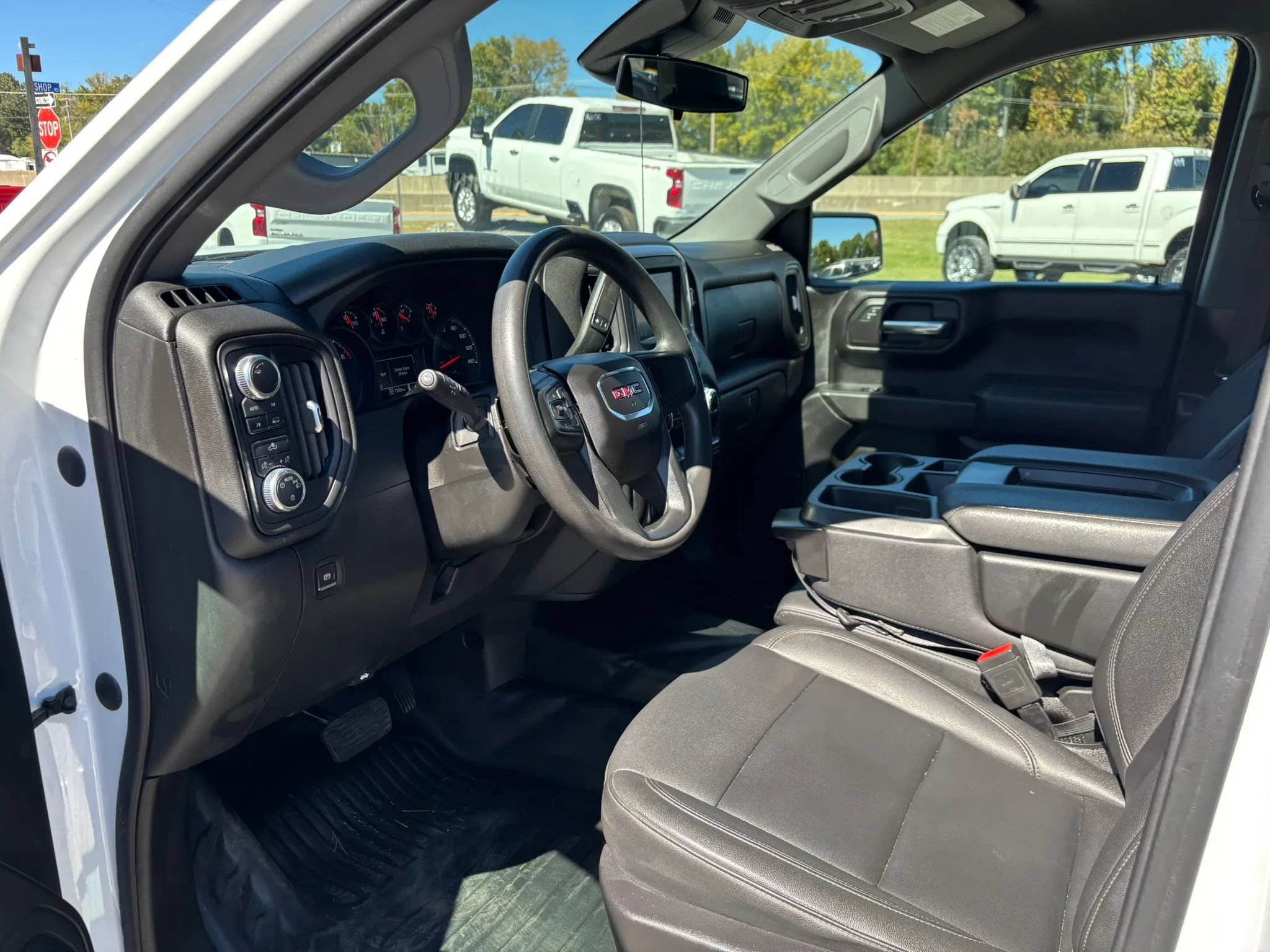 Used 2023 GMC Sierra 1500 Pro w/ Convenience Package AWD/4WD image 11