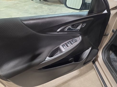 Used 2023 Chevrolet Malibu LT image 11