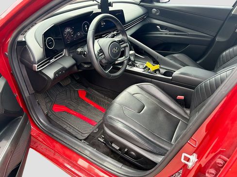 Used 2022 Hyundai Elantra Limited FWD image 23