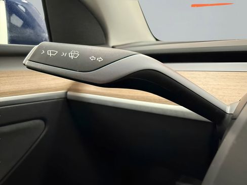 Used 2023 Tesla Model Y Long Range image 19