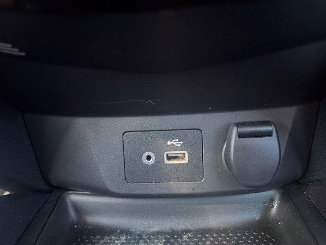 Used 2020 Nissan Rogue S FWD image 23