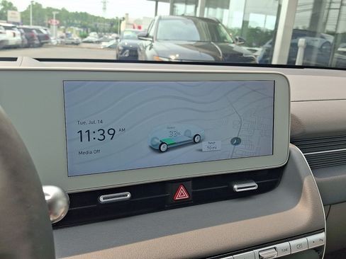 Certified 2023 Hyundai Ioniq 5 Limited AWD/4WD image 16