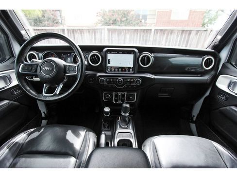 Used 2020 Jeep Wrangler Unlimited Sahara AWD/4WD image 10